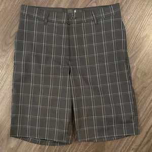 MEN'S GOLF SHORTS by LONDON FOG, EBONY PLAID PRINT